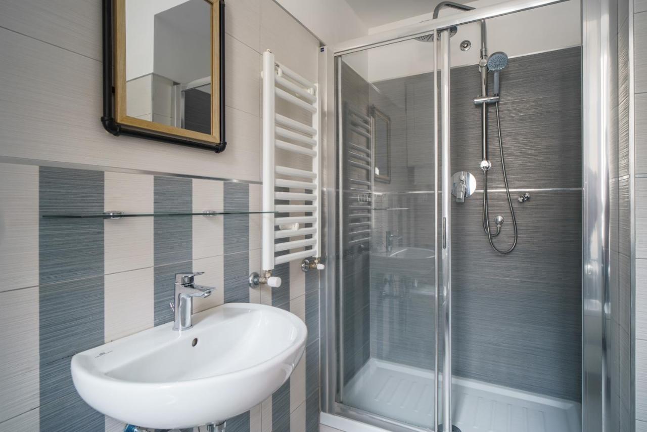 Dreamynest Quattro Cantoni - 2 Bdr Vicino Il Colosseo Rom Eksteriør billede